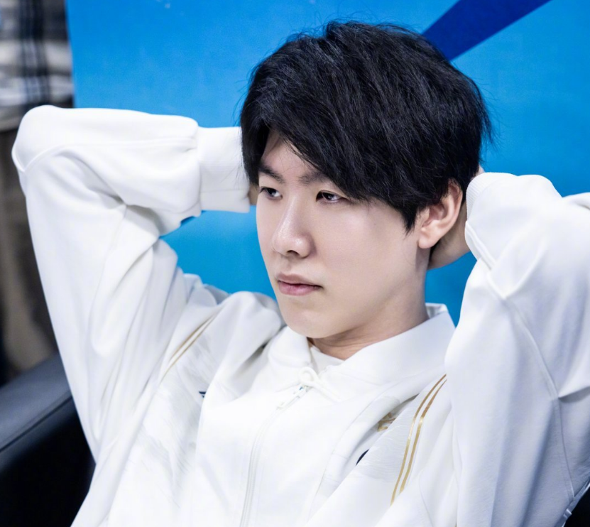 Top Esports 发布新赛季阵容：从此刻开始，闪耀在另一边，所有 Top Esports 成员已准备就绪