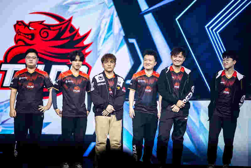 新网时隔8年，PUBG隐藏真相曝光，蔡徐坤化身特工带你揭秘